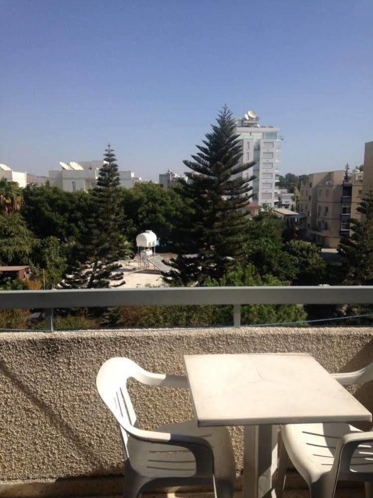 Lobelia Apartments ลิมาซอล ภายนอก รูปภาพ